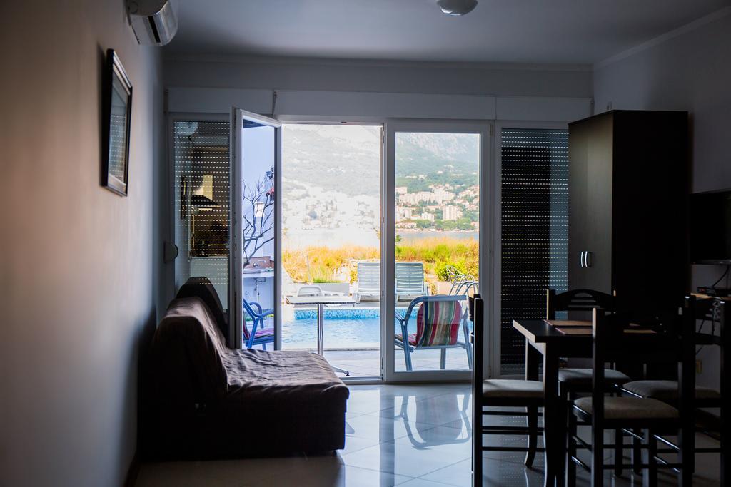 Apartments Riverside Herceg Novi Exterior foto